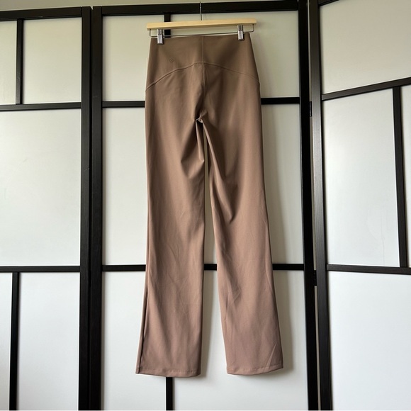 [6] NWT 2024 Lululemon Athletica Smooth Fit Pull On High Rise Pant Taupetastic - Picture 7 of 11